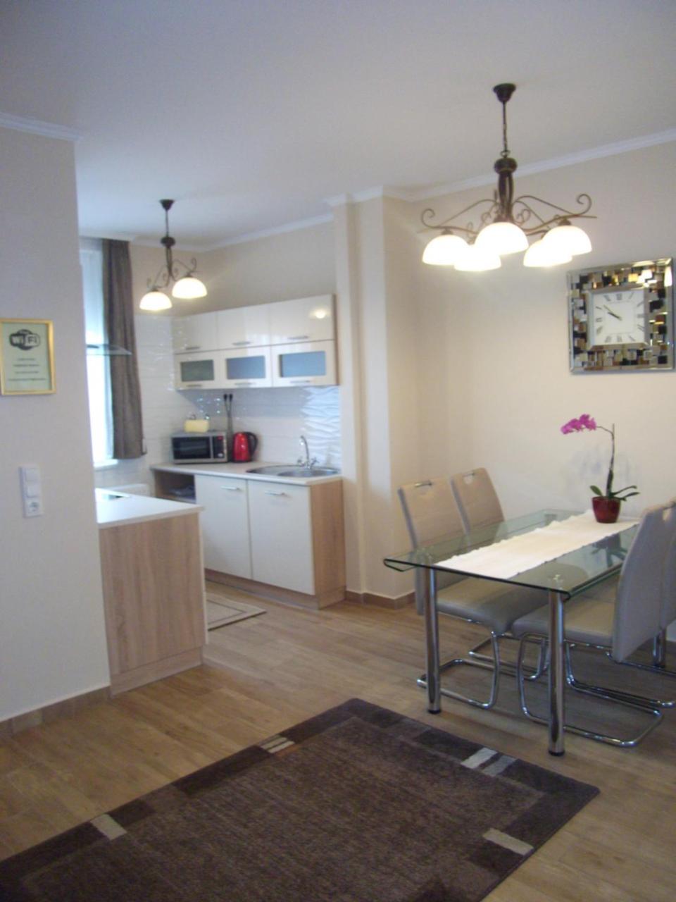 Ametiszt Apartman Heviz Exterior photo